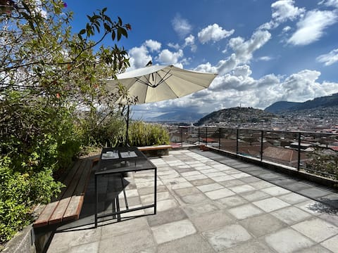 Two-storey Apartment with Amazing Old Town Views