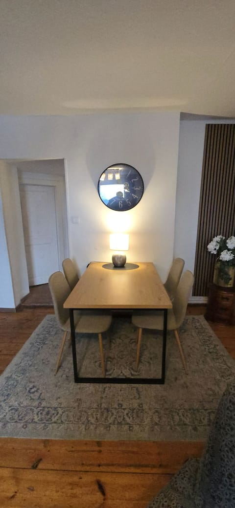 Apartment 6, modernized (35 min to Berlin-Mitte)