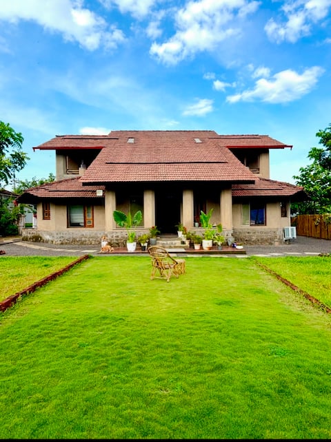Thesilverlining_karjat-3BHK villa facing the hills