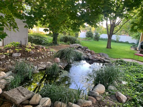 Home away from home. Wifi, BBQ Grill, Walking Path