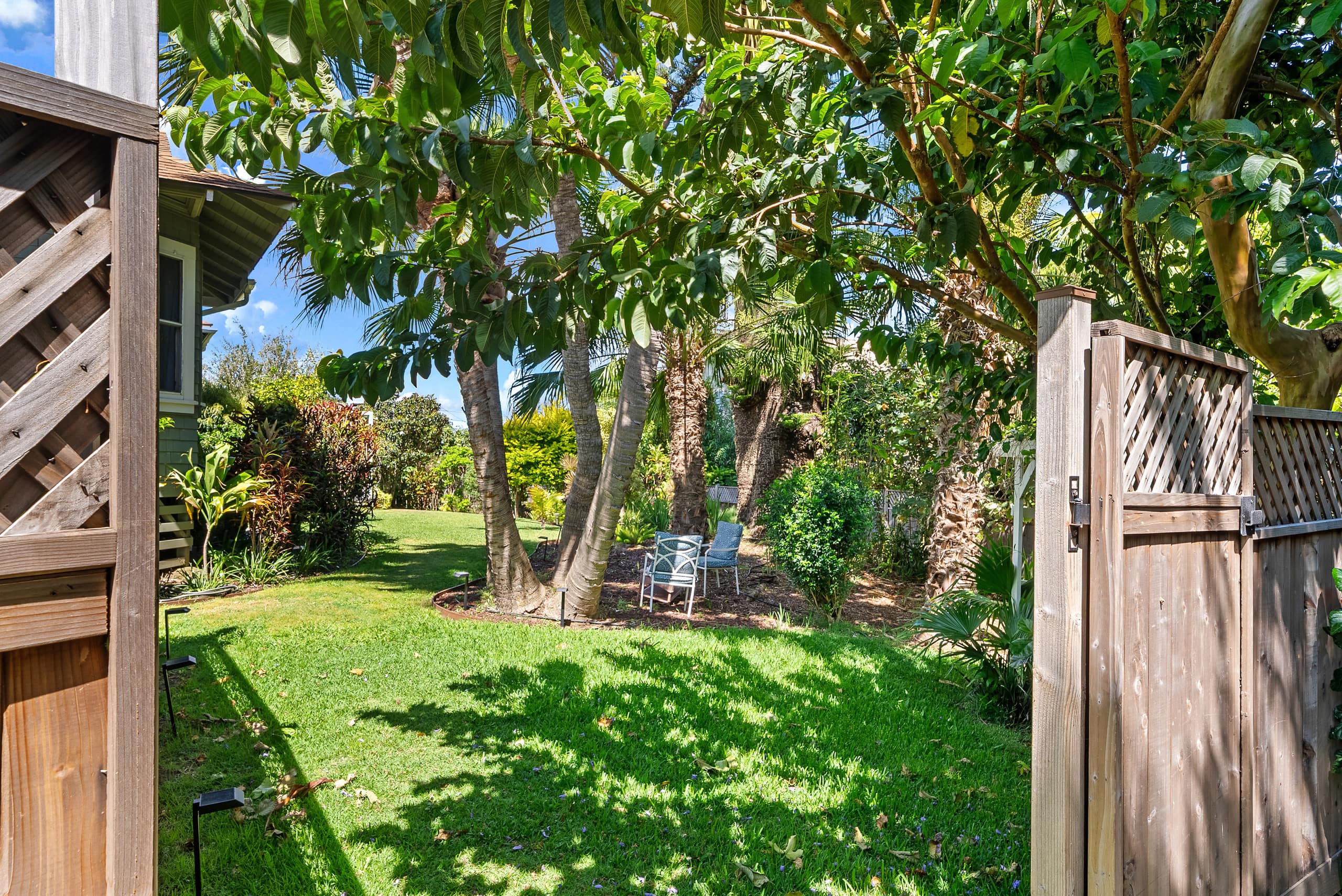 Guesthouse in Makawao · ★4.95 · 1 bedroom · 1 bed · 1 private bath - Image 20