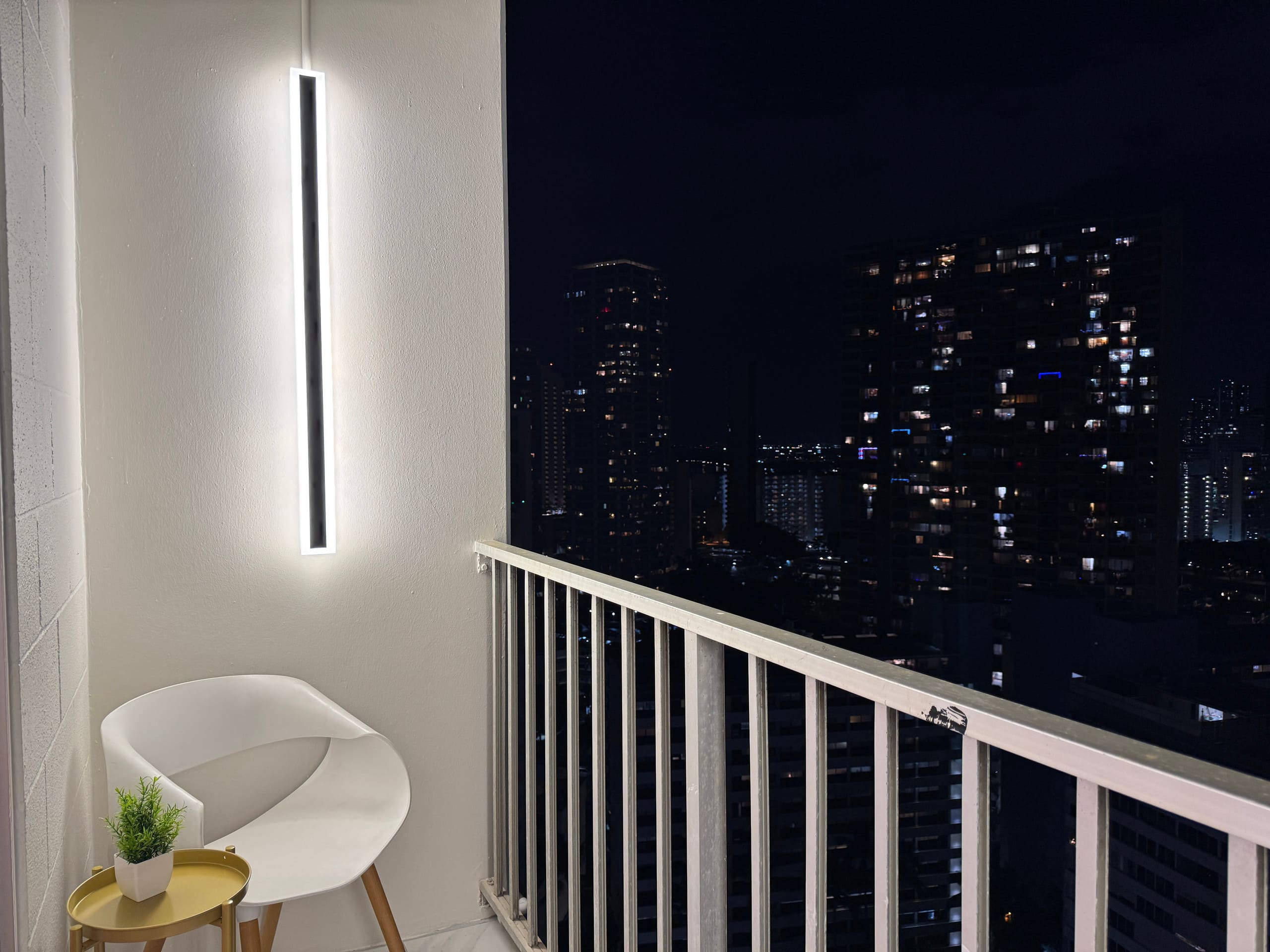 Condo in Honolulu · ★4.93 · Studio · 1 bed · 1 private bath - Image 34