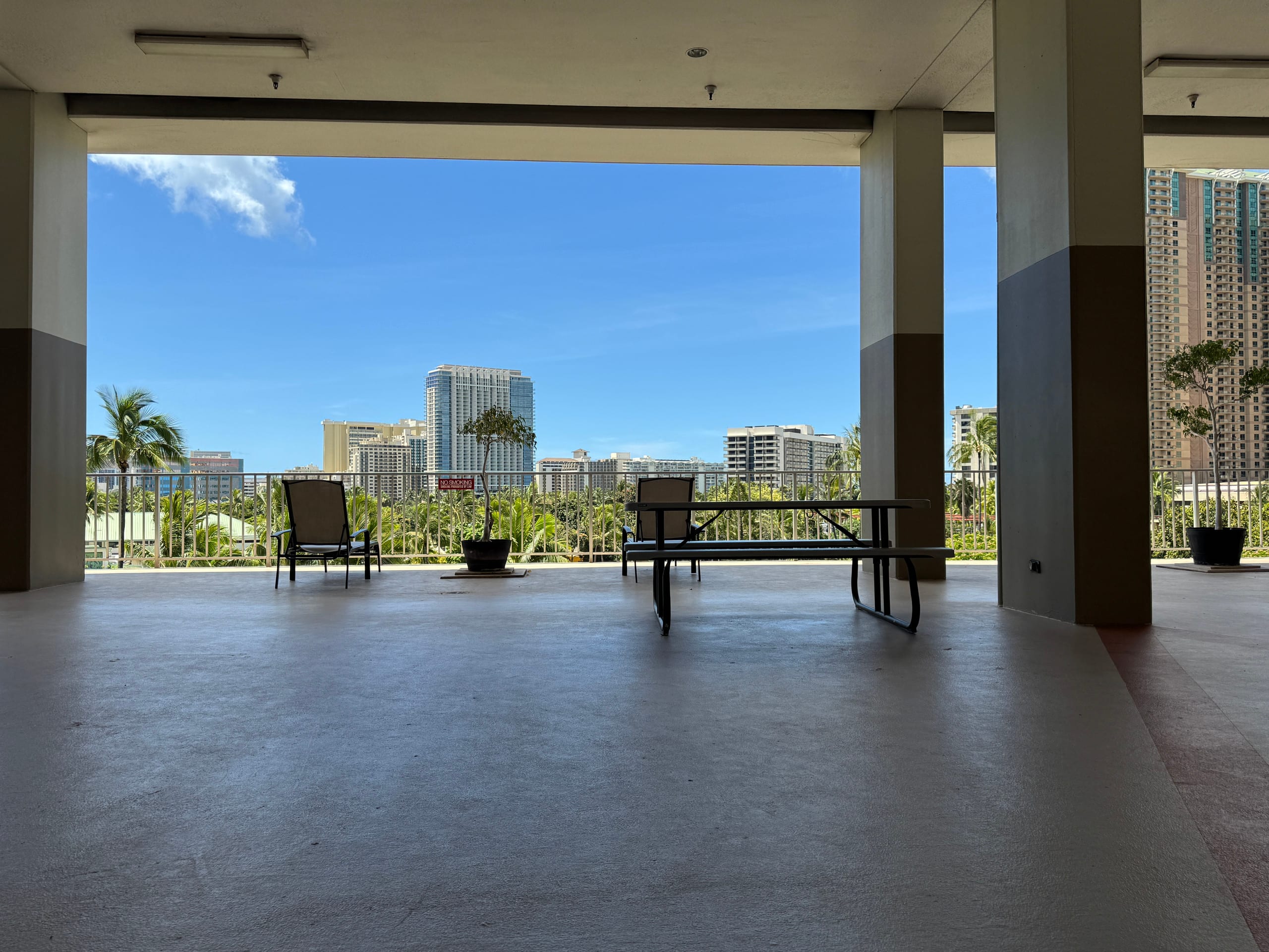 Condo in Honolulu · ★4.93 · Studio · 1 bed · 1 private bath - Image 43