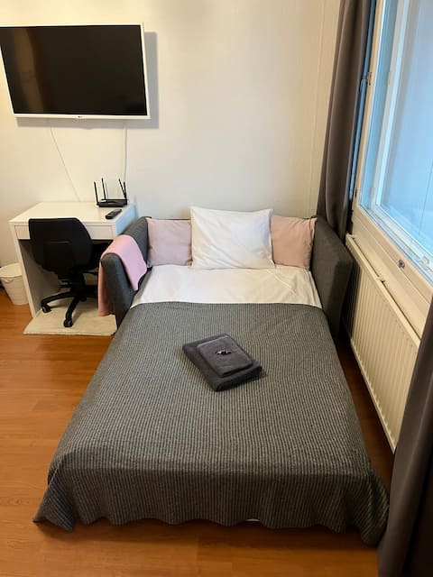 Successful Airbnb property: A neat studio with a great location. in I