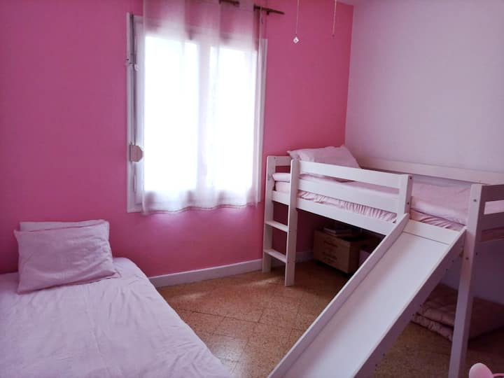1st floor apartment - Bedroom #2 - 1 Mezzanine single bed with ladder and slide and 1 single bed.