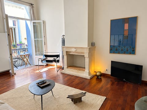 Top Airbnb: The Residence of the Black Sisters à Montpellier