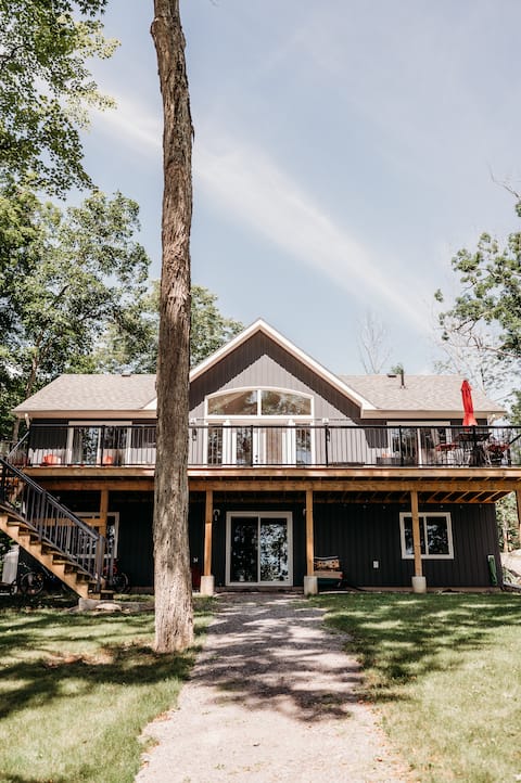 NEW—Paradise on Beaver Lake
