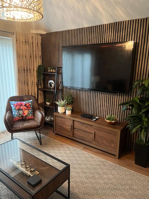 Popular Airbnb listing: Annex Liverpool Orrell Park in Aintree Village