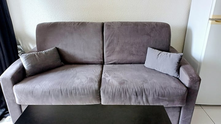 Sofá convertible de 2 plazas muy cómodo