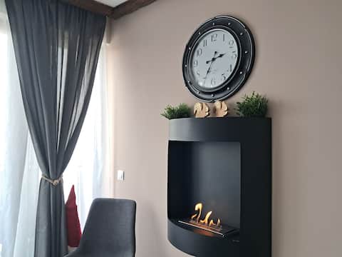 Popular Airbnb listing: Cozy mountain home in central Borovets in Самоков