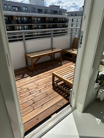 Stor, lys og sentral leilighet gallery image 2