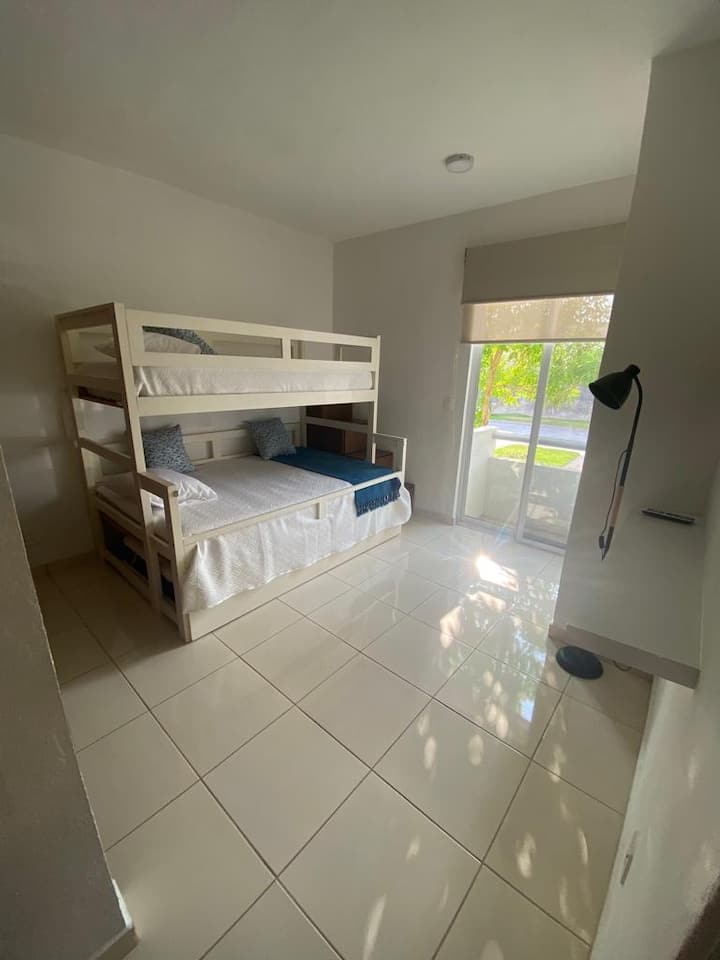 غرفة النوم 2