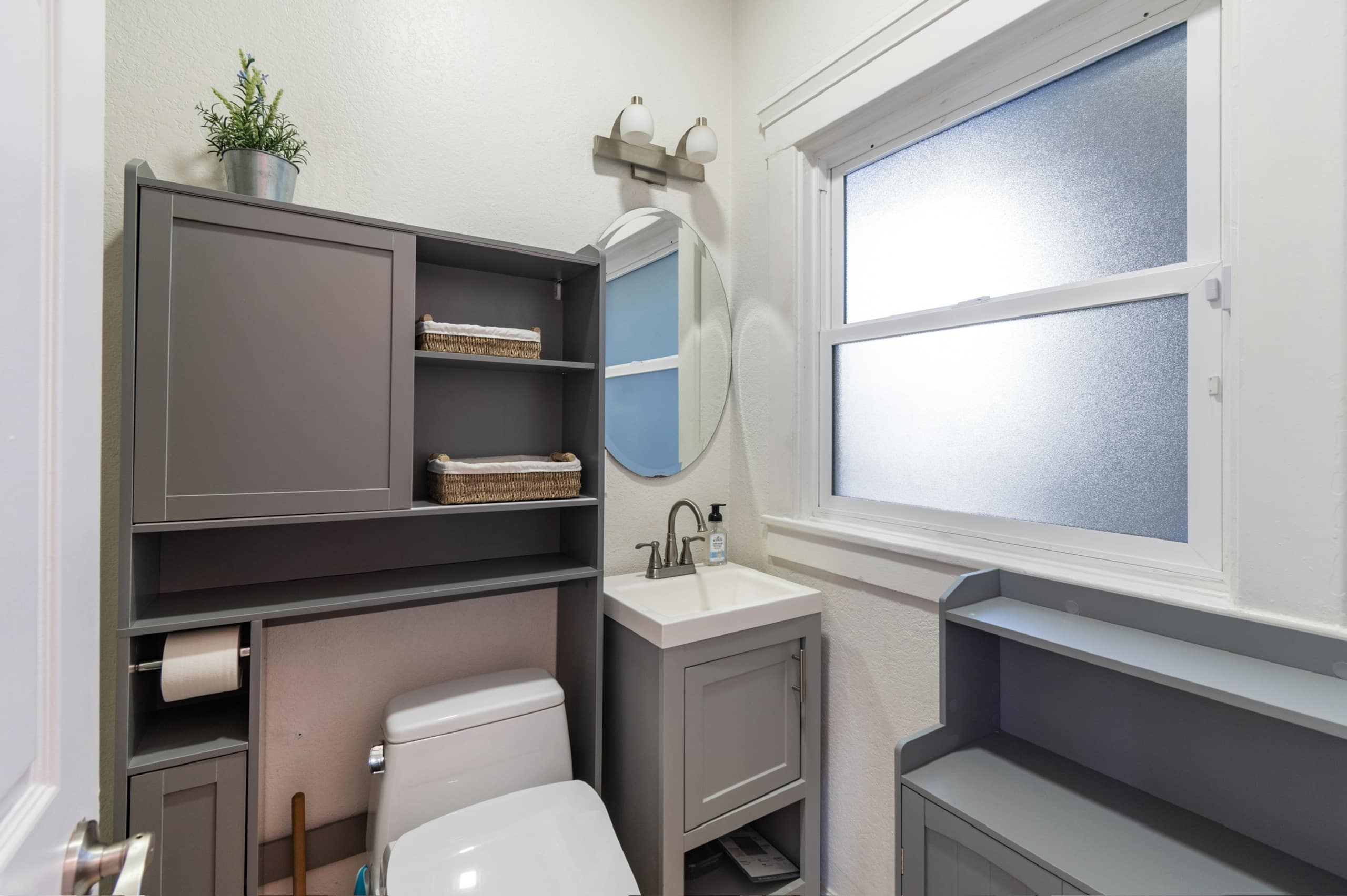 Renovated 3BR Steps from UC Berkeley Campus - Photo 23