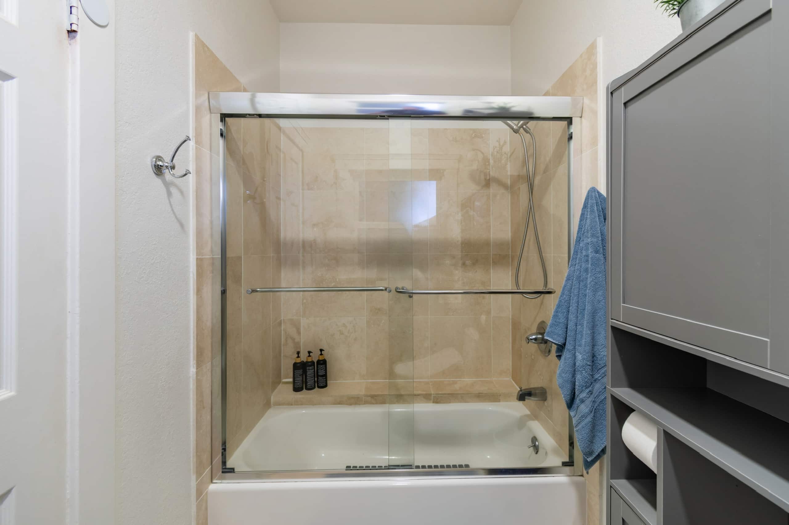 Renovated 3BR Steps from UC Berkeley Campus - Photo 25