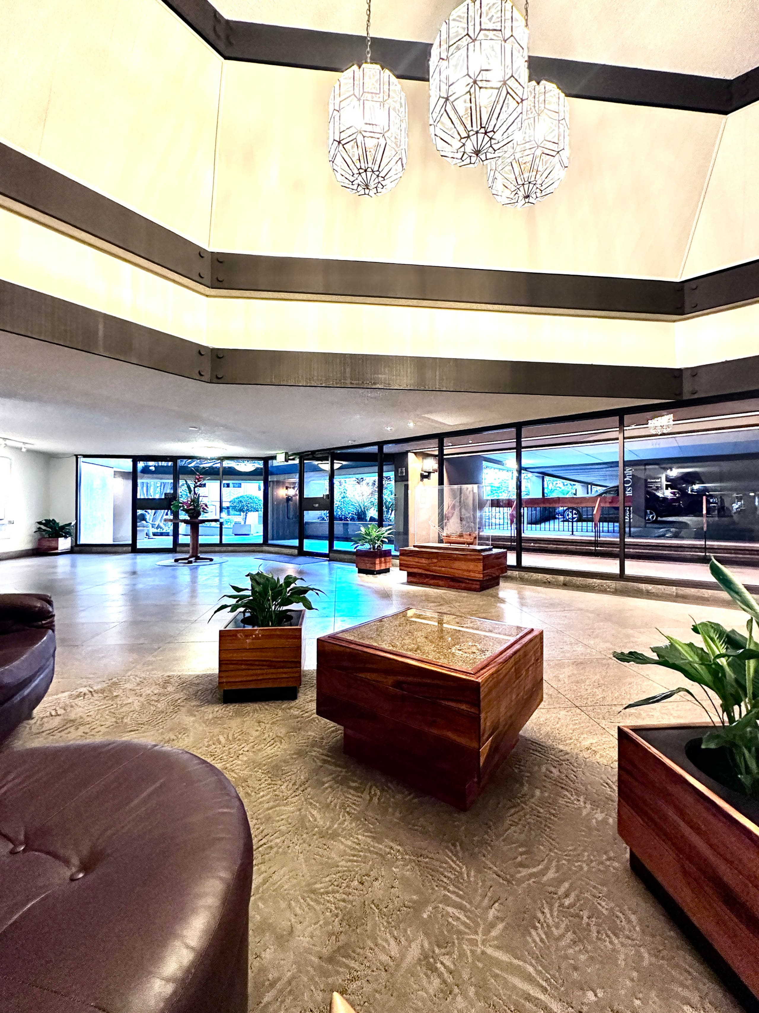 Discover Paradise Waikiki~Free Designated Parking! - Image 52