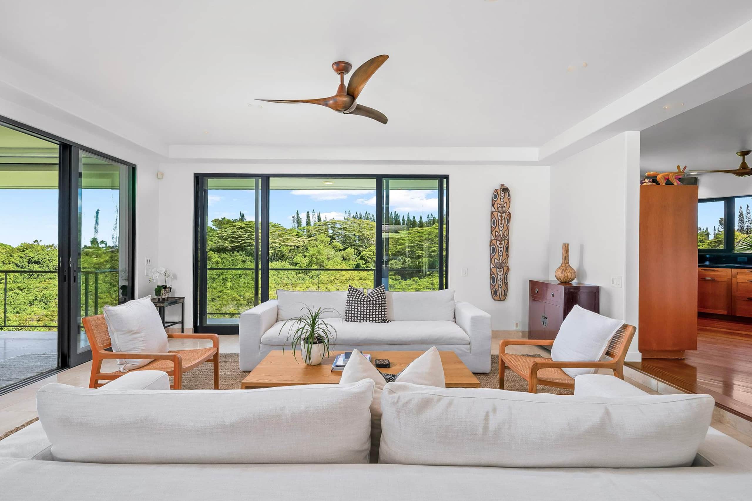 Home in Princeville · ★5.0 · 4 bedrooms · 4 beds · 4 baths - Image 2