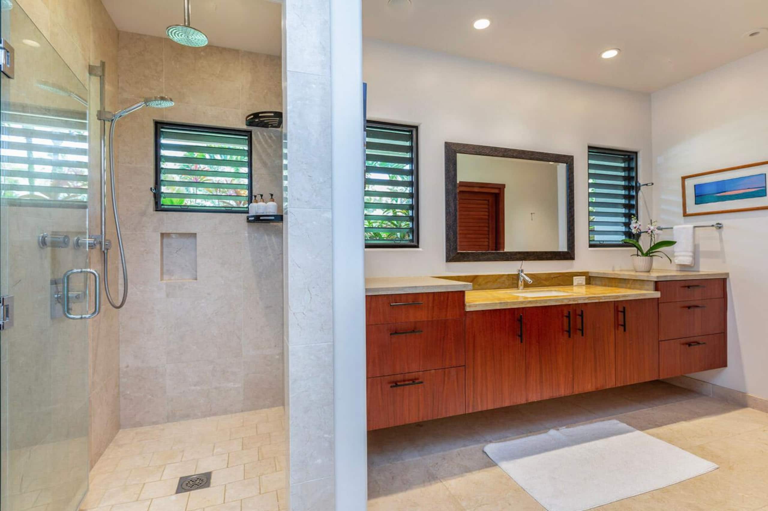 Home in Princeville · ★5.0 · 4 bedrooms · 4 beds · 4 baths - Image 20