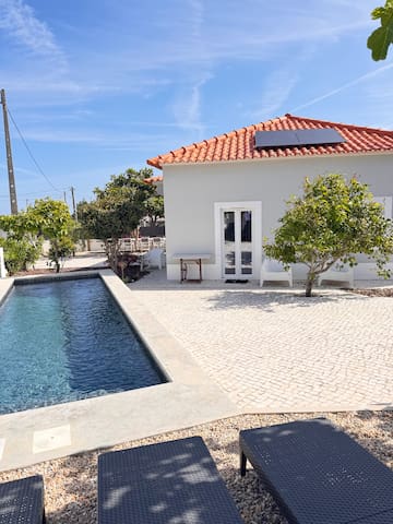 Praia Grande Home, 800m Beach, Pool, Work-Friendly