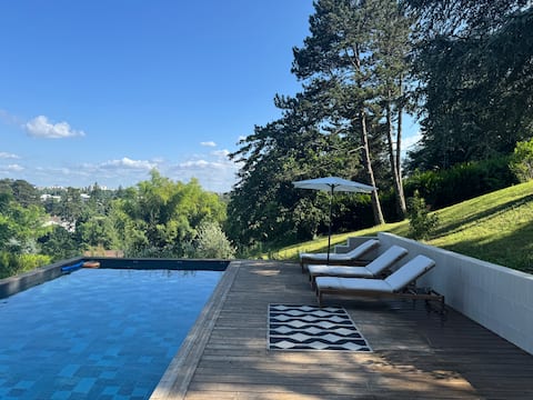 Architectural villa with pool - 8 people 5 beds