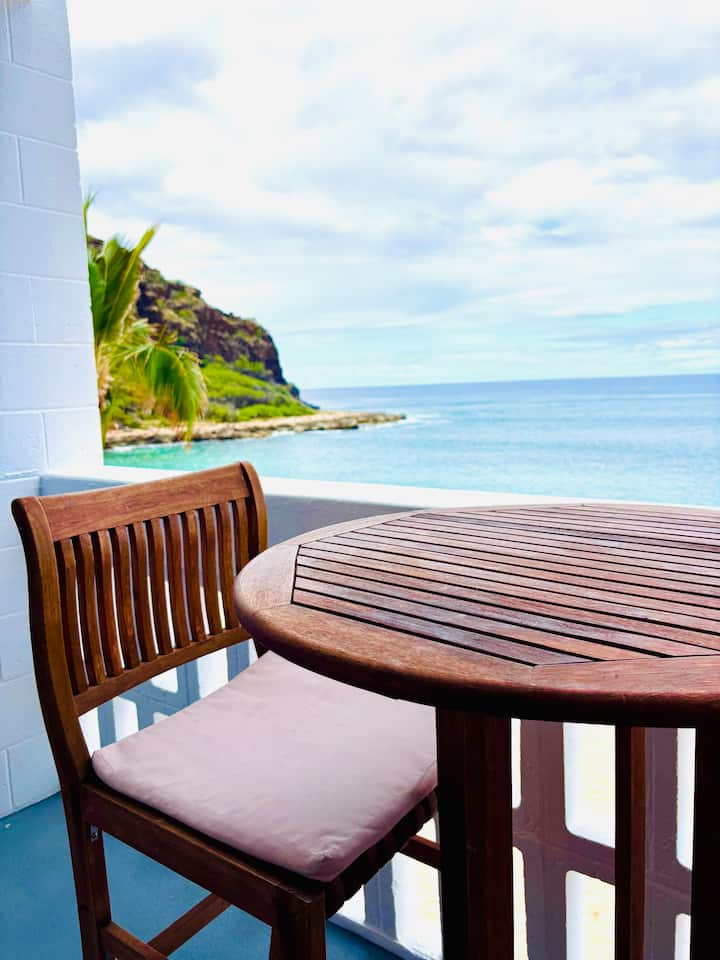 *Spring Specials * Makaha Beachfront Condo - Waianae, HI