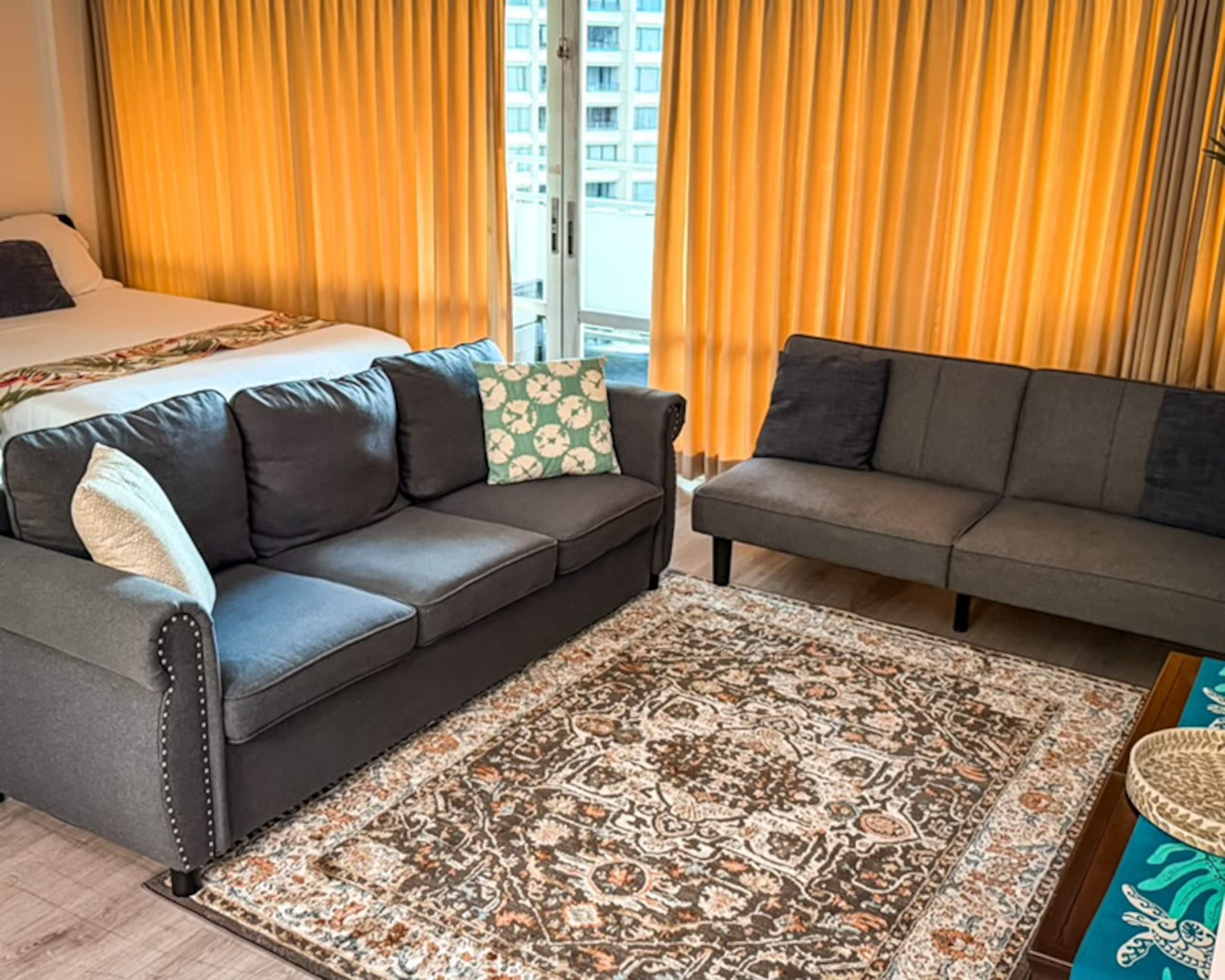 Waikiki Ilikai Resort Sleeps 5 /Pool +Free Parking - Image 9