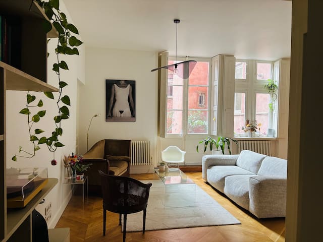 Appartement d’exception à la Tour Rose, Vieux Lyon gallery image 3