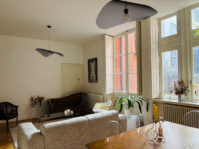 Appartement d’exception à la Tour Rose, Vieux Lyon gallery image 2
