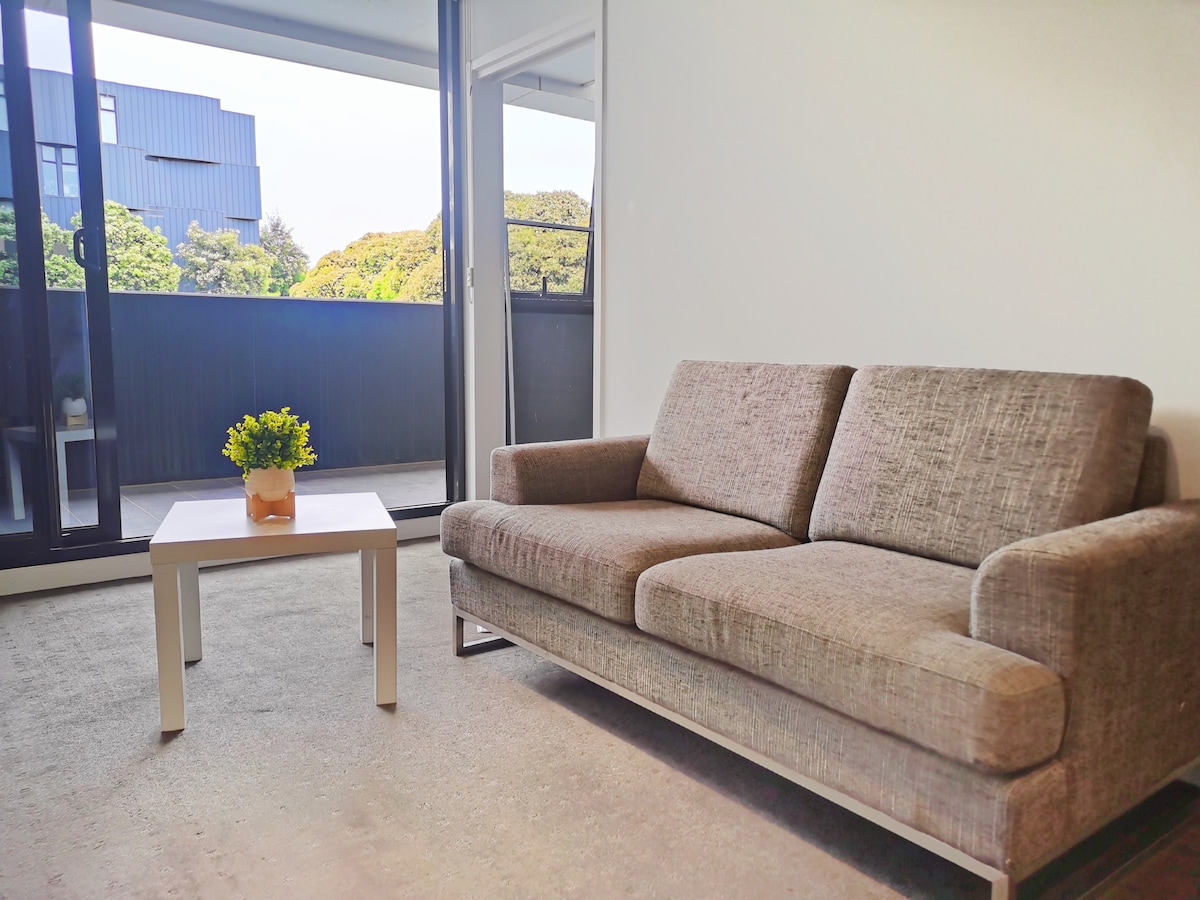 Top Airbnb: 2 Bedrooms 2 bath in Box Hill