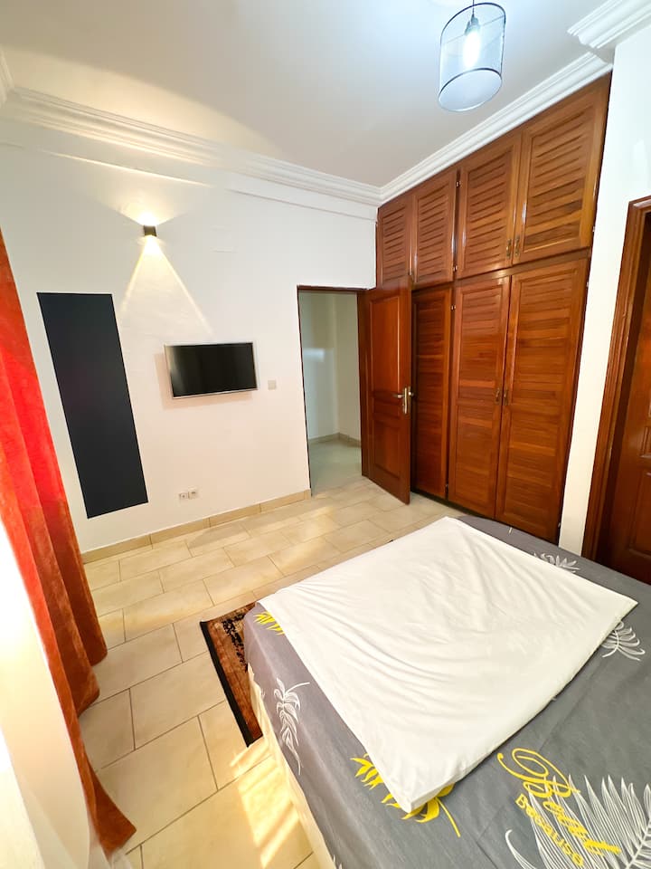 غرفة النوم 2