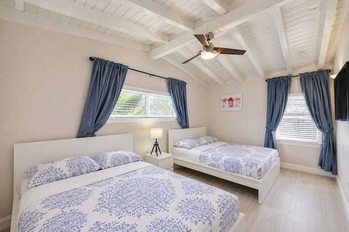 Schlafzimmer 2