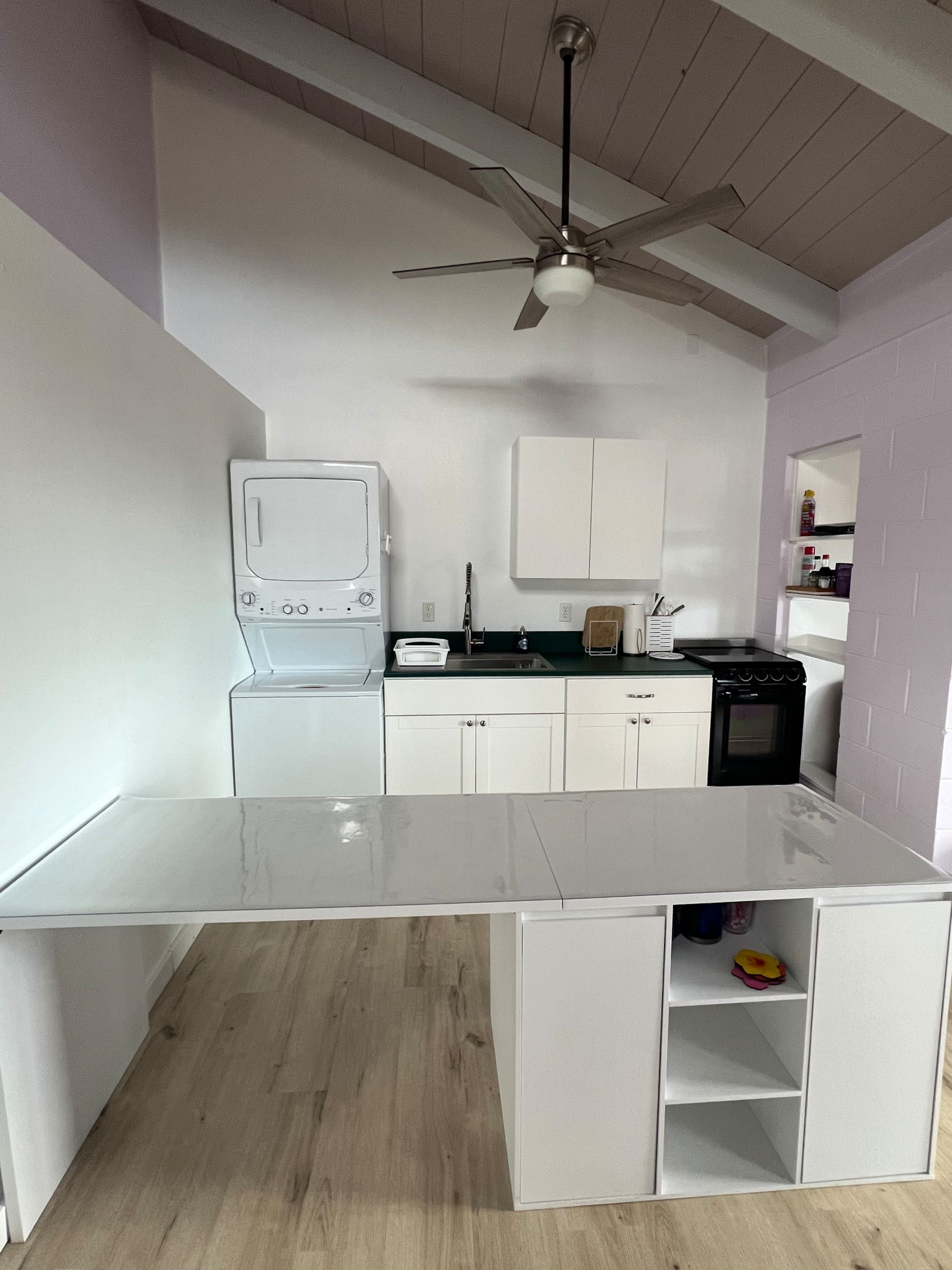 Home in Kailua-Kona · ★4.97 · 1 bedroom · 2 beds · 1 private bath - Image 5