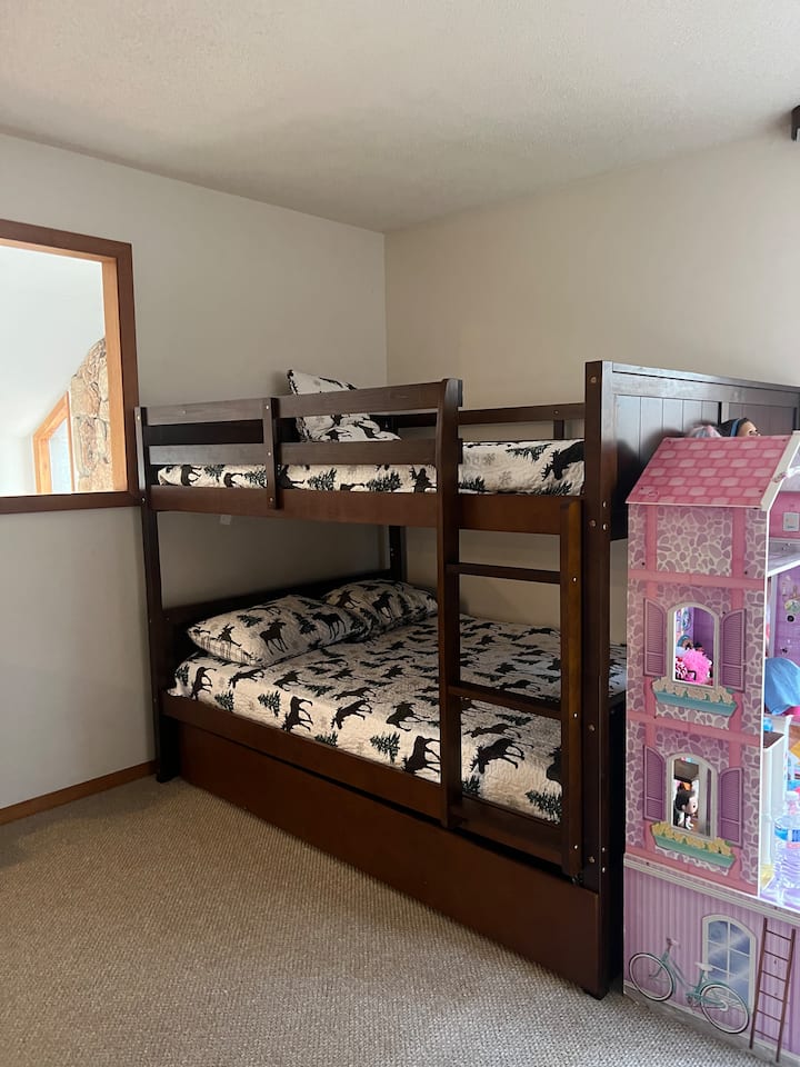 საძინებელი 3