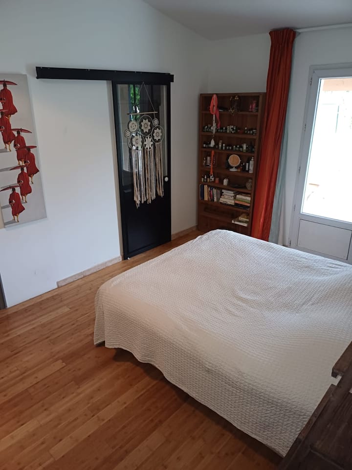 Quarto 4
Cama de casal