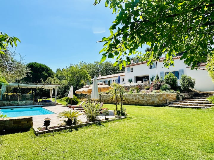 Villa 10p - Piscine Et Zone De Loisirs - Provence-Alpes-Côte d'Azur (PACA)