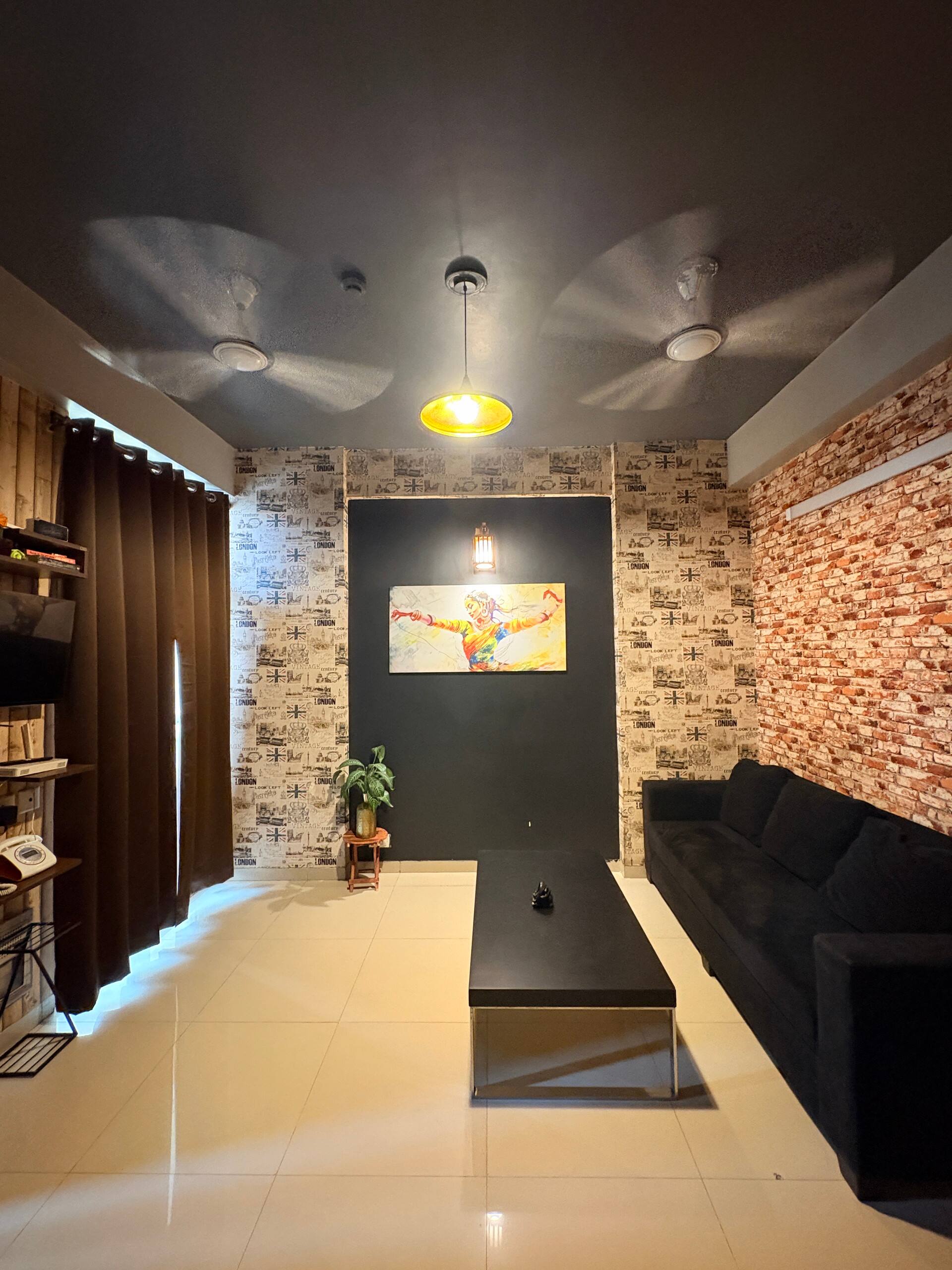 A Premium property-(near metro-couple friendly).