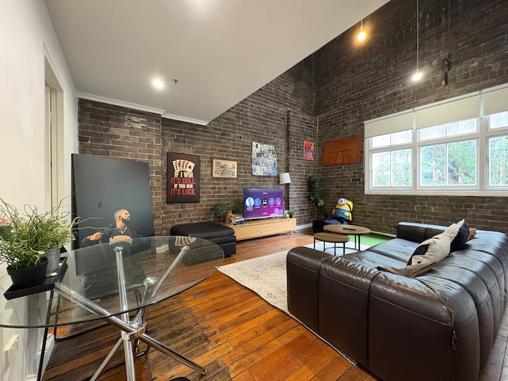 Retro-style Loft In Central Park | Close To Shops - Sydney