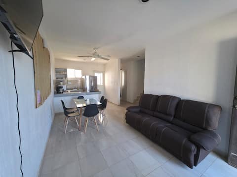 Successful Airbnb property: 2-Bedroom Home / Pool / 6 Min from the Airport in Fraccionamiento Sian Kaan Iv