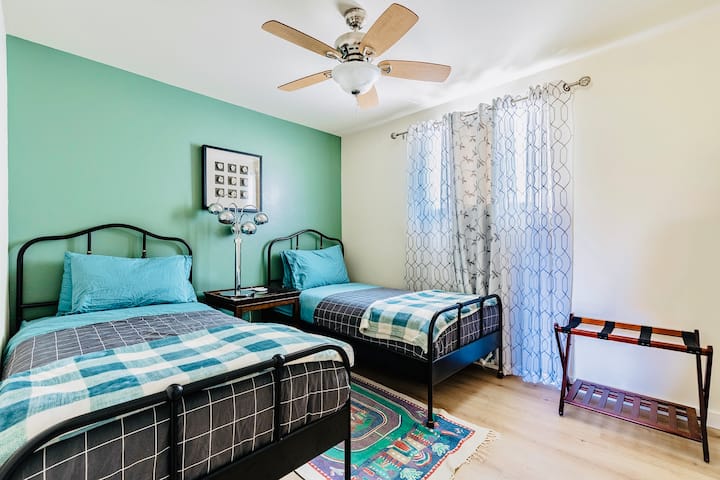 クローゼット付きの高品質マットレス 