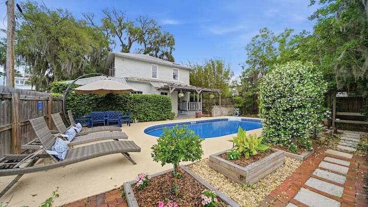 The Charlotte House- Downtown + Pool And Hot Tub! - St. Augustine, FL