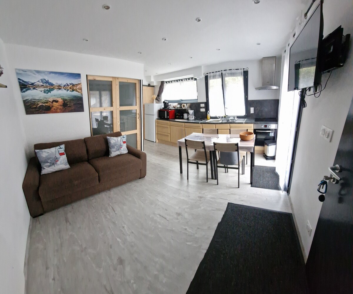 Airbnb con mejor rendimiento: 30 m2 studio with 1 bedroom in the countryside. en Haute Savoie