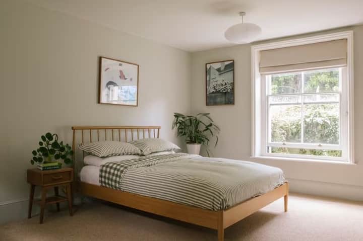 Cliftonville Bolthole — Beach & Northdown Road - Broadstairs