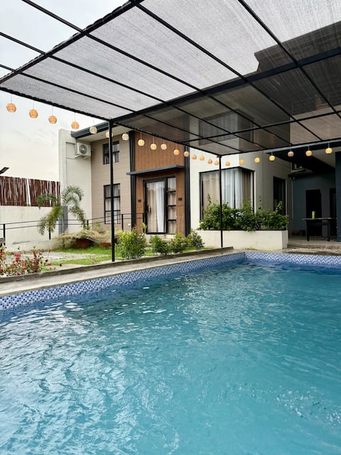 Entire Loft Villa w/ Pool & Viewing Deck