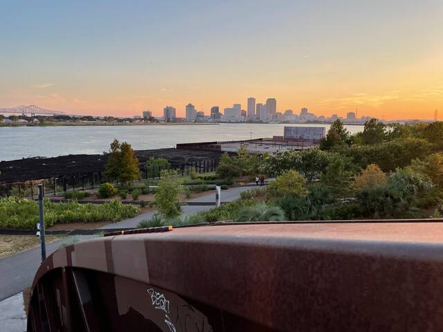 1903 Lovely town house – famous Bywater district gallery image 4