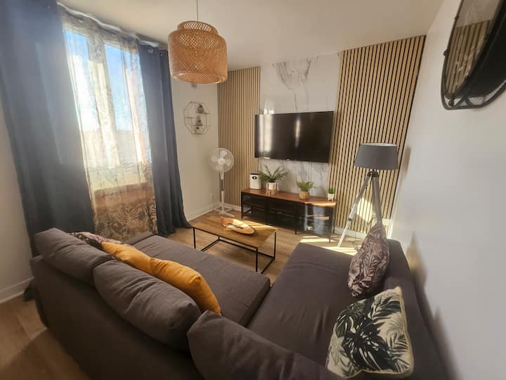 Studio Cosy Lumineux Fonctionnel Avec Vue Dégagée. - Romainville