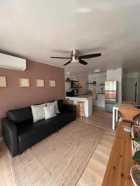 Popular Airbnb listing: El Rincóncito - Steps to the beach! in Stella