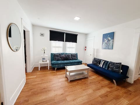 Top Airbnb: The Grandparents' House - 3BR - Heart of Dallas in Cedar Crest