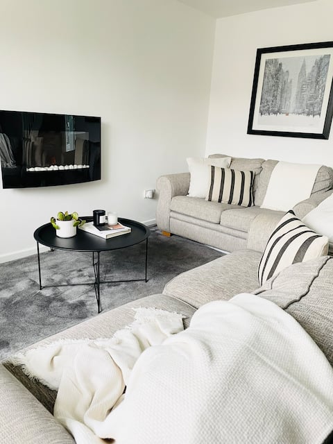 Successful Airbnb property: Spacious House in Solihull in Solihull
