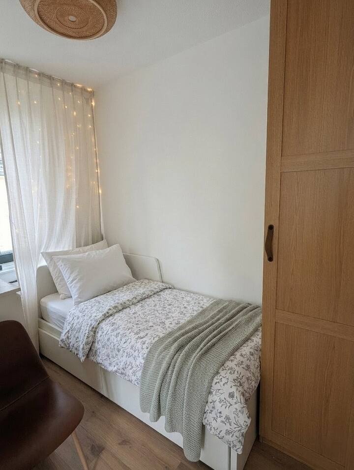 Dhomë gjumi 2