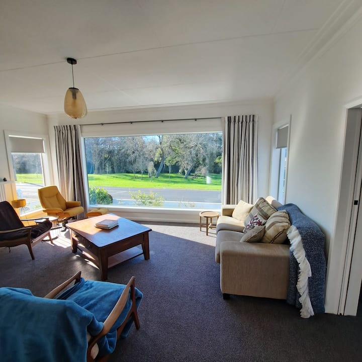 Absolute Magic In Mornington - Dunedin