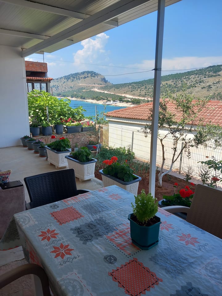 Double Rooms Apartment Flori 4 People Nr 3 - Ksamil